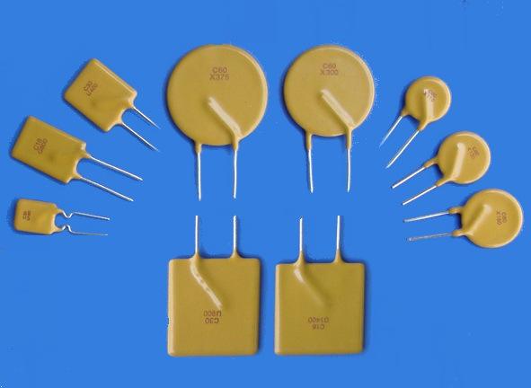 自恢復保險絲與電壓之間的關(guān)系